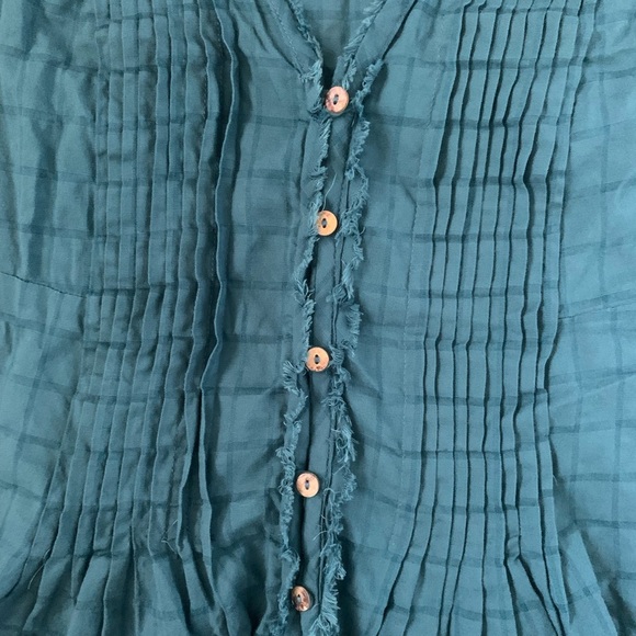 Anthropologie Maeve Saona Swing Button Down
Sleeveless Top - Size S - Blue - EUC - Picture 4 of 9